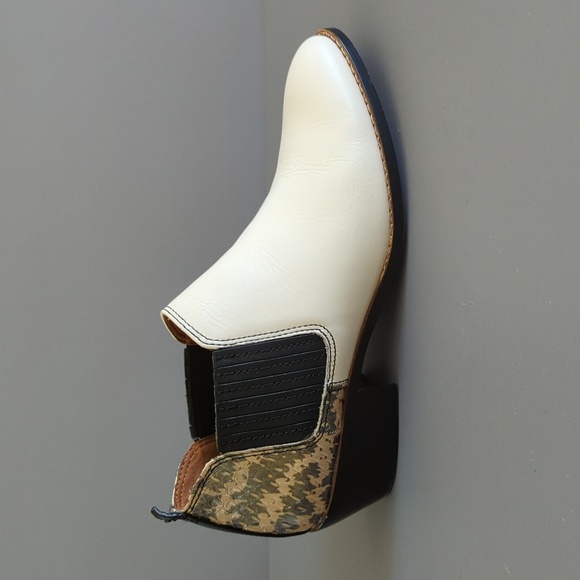 Coach Leather Ankle Boots Size 6.5B - Picture 1 of 8